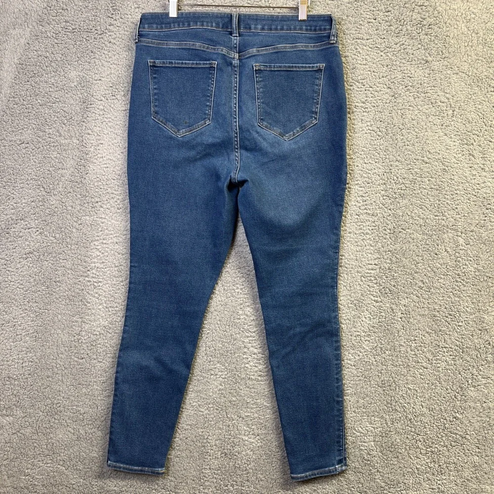 Old Navy Rockstar Jeans 16 Blue Denim Extra High Rise 360 Stretch Super Skinny
